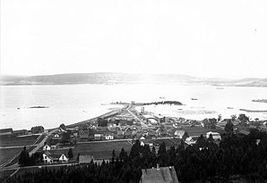 Dalhousie looking towards the Restigouche River, around 1900.