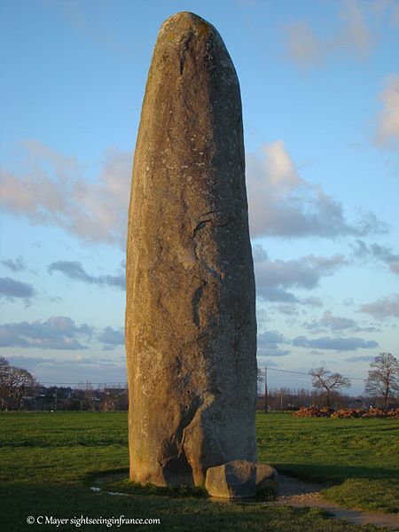 File:Dolmen0.jpg