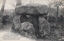 Immagine illustrativa dell'articolo Dolmen de la Loge aux Sarrazins