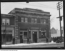 The Dominion Bank in 1930 Dominion Bank, north-west corner, Logan and Danforth avenues (39485542665).jpg
