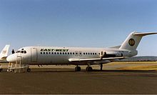 Fokker F28 Fellowship de East-West en el aeropuerto de Perth (c. 1990-1995)