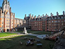 Founder's Building south quadrangle Egham, UK - panoramio - IIya Kuzhekin.jpg