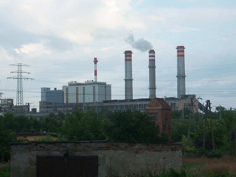 File:Elektrownia Konin.JPG