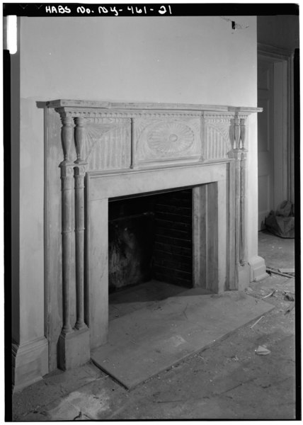 File:FIRST FLOOR, DETAIL OF FIREPLACE, SOUTH WALL, MAIN STAIR HALL - Gracie Mansion, Carl Schurz Park, East Sixty-eighth Street, New York, New York County, NY HABS NY,31-NEYO,46-21.tif