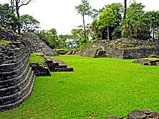 Belize: Etimológia, Földrajz, Történelme