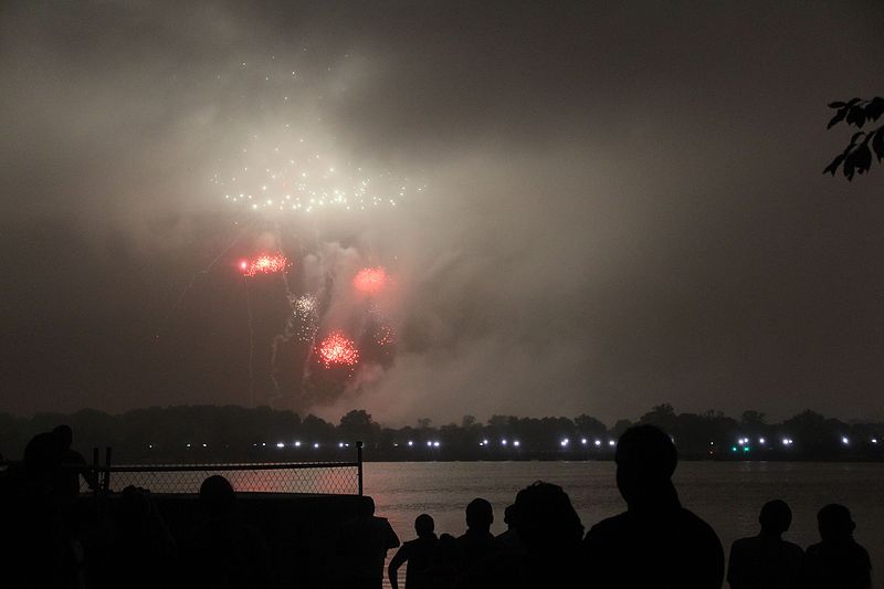 File:Fourth of July 2016 4535 Fireworks.jpg