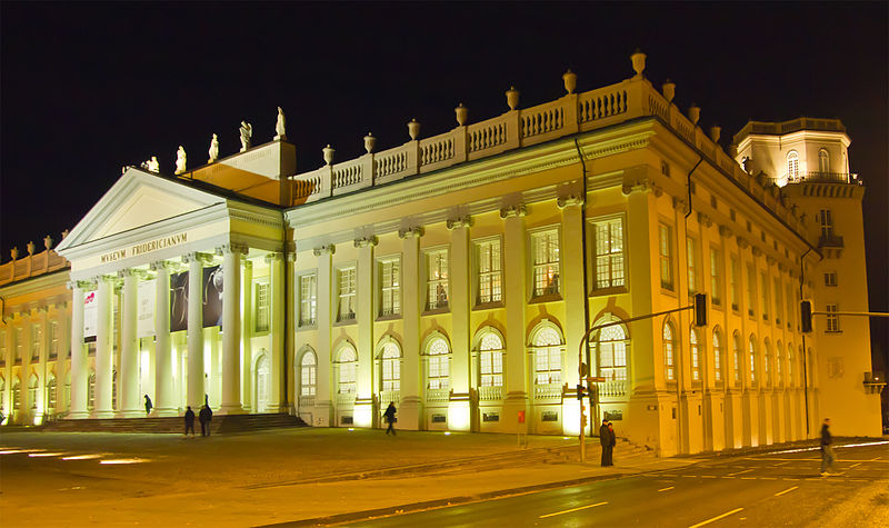 File:Fridericianum Kassel 714-cvffh.jpg