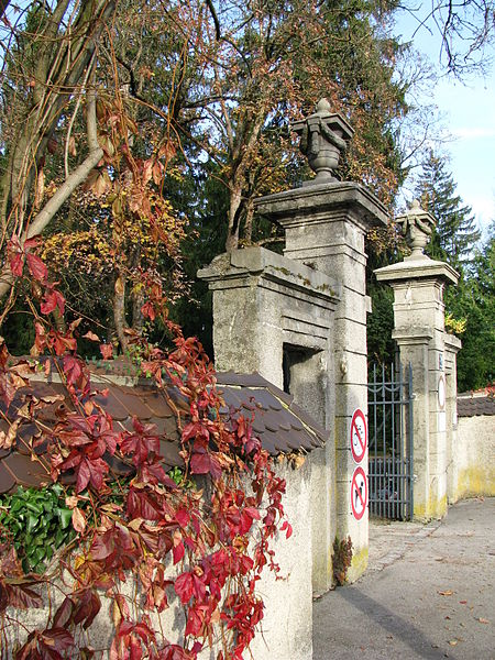 File:Friedhof Obermenzing GO-2.jpg