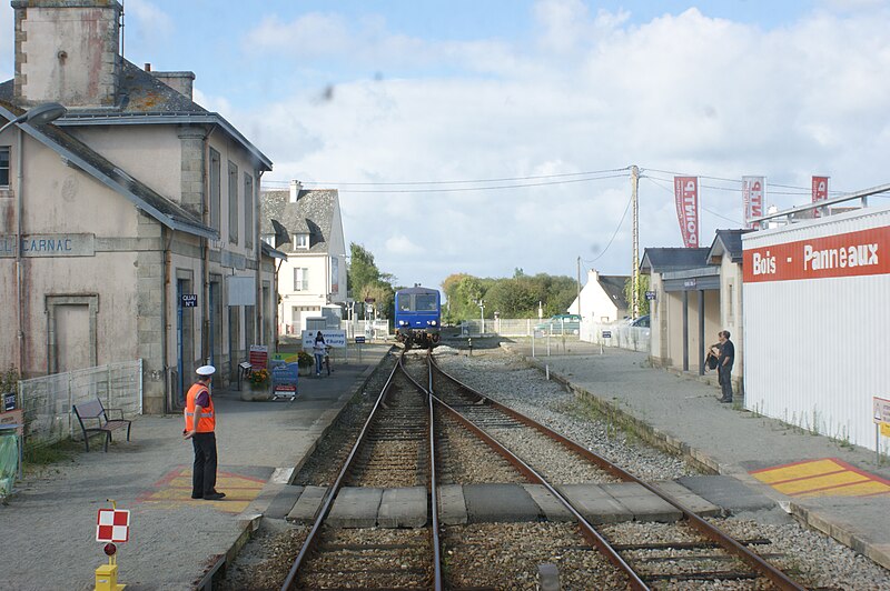 File:Gare de Plouharnel - Carnac croisement3.JPG