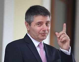 <span class="mw-page-title-main">Gilbert Licudi</span> Gibraltarian Barrister and former politician