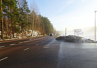 Glömstadalen och Glömstavägen österut.