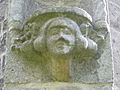 Chapelle Saint-Hervé : autre console de la façade occidentale.