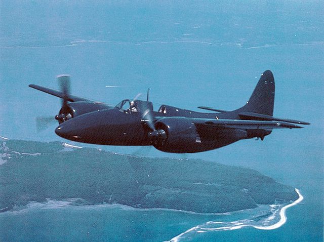 飛行するF7F-2N(1944年ないし45年撮影)