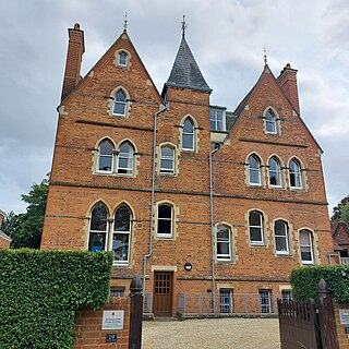 <span class="mw-page-title-main">Gunfield</span> 1877 house in Oxford, England