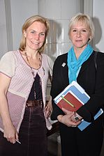 Med biståndminister Gunilla Carlsson 2010.