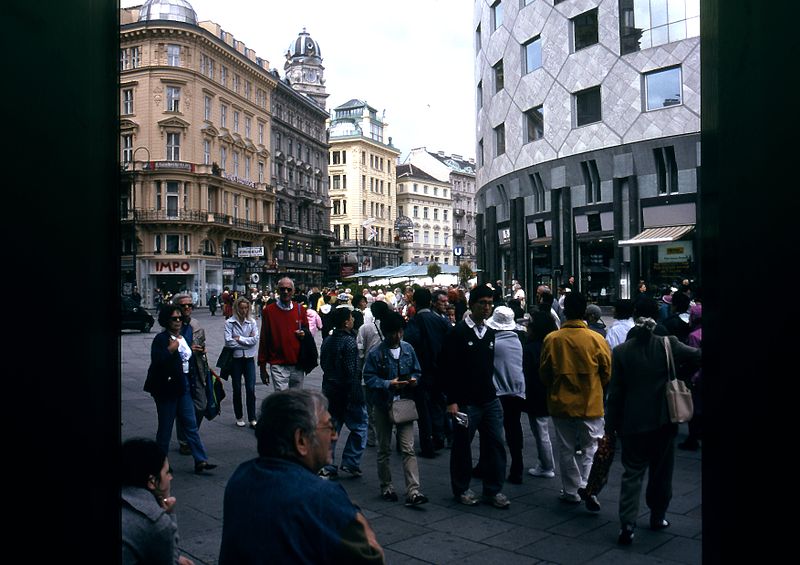 File:Haas Haus - Vienna - Aug 2000 (5) (8766083114).jpg