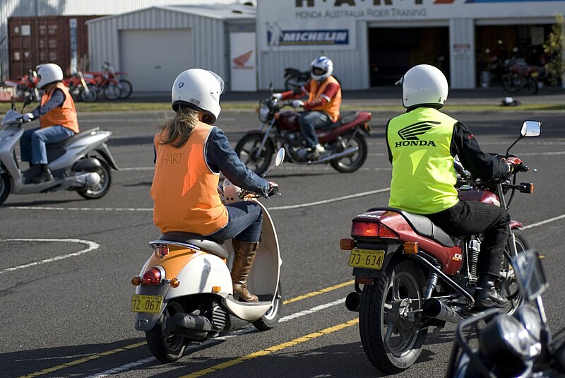 File:Honda Australia Rider Training (HART).jpg