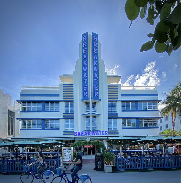 File:Hotel Breakwater South Beach, Miami Beach, Florida.jpg