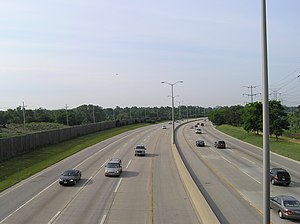 I-355 at the Illinois Prairie Path.jpg