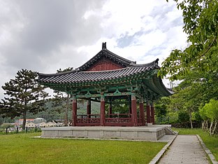 Igyeondae (이견대)