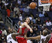 NBA - Devenue mannequin, la demi-sœur de Joakim Noah fait sensation !