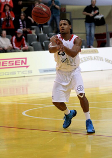 Josh Parker gewann mit den Bayer Giants die Meisterschaft in der ProB 2012/13 und wurde gleichzeitig „MVP“ der Liga.