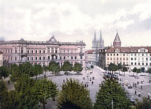 Kassel Königsplatz: Geschichte, Randbebauung, Einzelnachweise