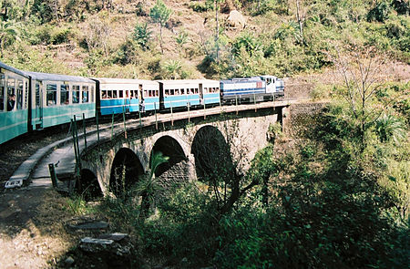 Tập_tin:KSR_Train_on_a_small_bridge_05-02-12_52.jpeg