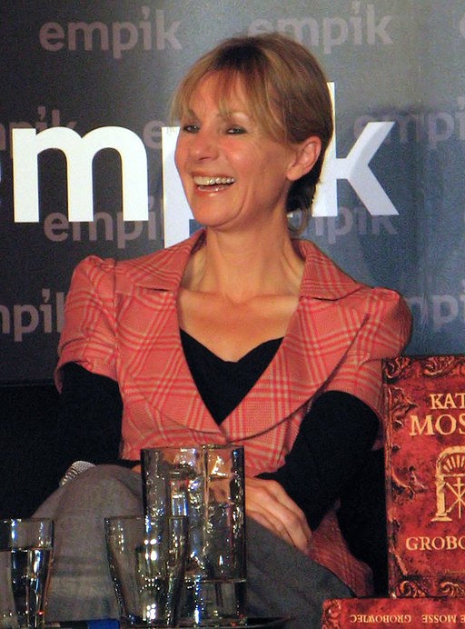 Kate Mosse 2008 (cropped2)