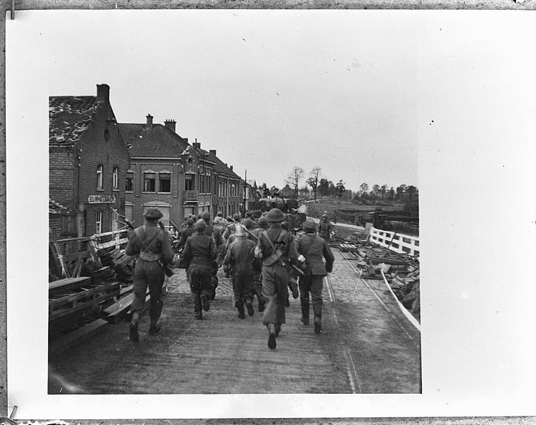 File:Koninklijke Nederlandse Prinses Irene Brigade in België. Duitse krijgsgevangenen, Bestanddeelnr 934-9705.jpg