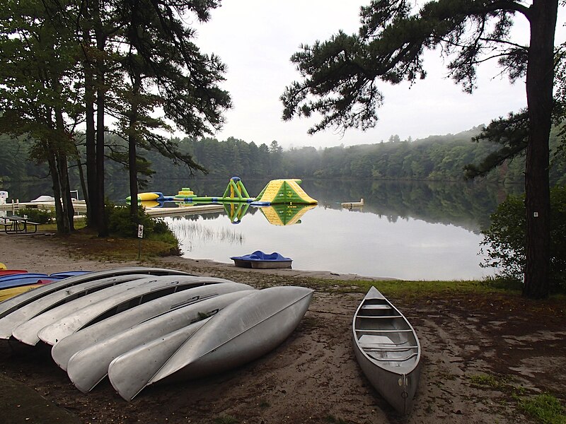 File:Lake Talcott, NY.jpg