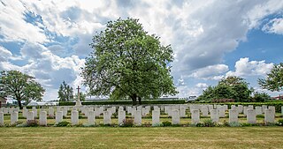 Fortune Salaire Mensuel de Laventie Military Cemetery Combien gagne t il d argent ? 2 372,00 euros mensuels