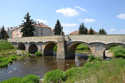 Pont de pierre.