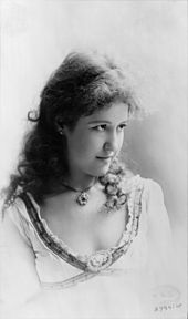 Louise Beaudet played Sybil Howell. Louise Beaudet 3c29708u.jpg