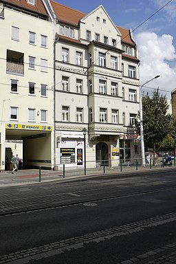 Ludwig-Wucherer-Straße 58, EDEKA Eckert , Straßenbahnhaltestelle Willy-Lohmann-Straße, nördliche Innenstadt Halle (Saale) - panoramio