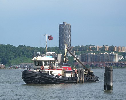 Removing a hazard to navigation on the Hudson River