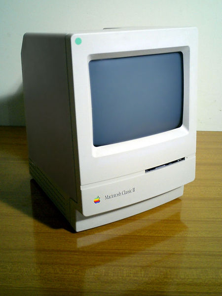 File:Macintosh Classic II.jpg