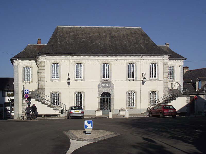 File:Mairie d'Ossun (Hautes-Pyrénées, France).JPG