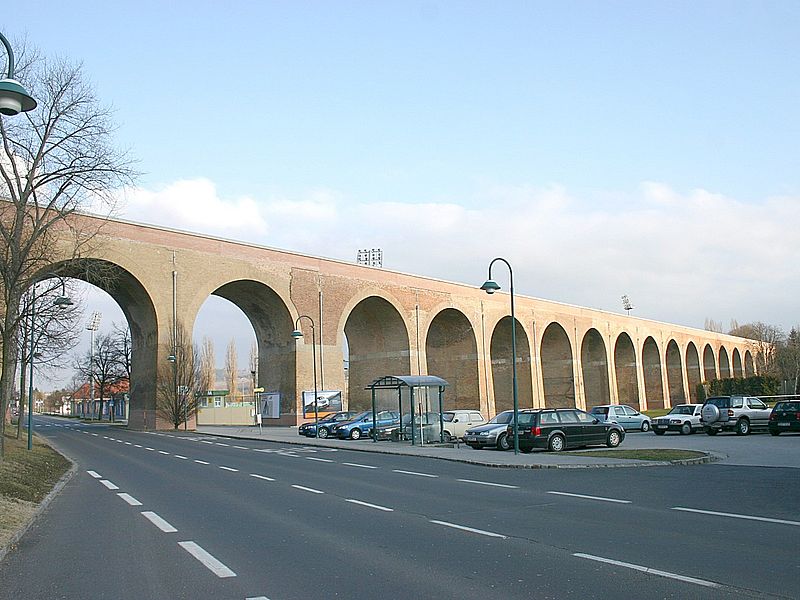 File:Mattersburger-Viadukt der Mattersburger Bahn (Bild 1).jpg