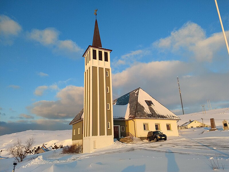 File:Mehamn kirke.jpg