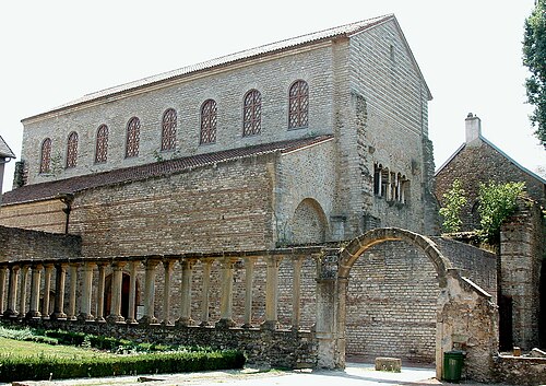 Basilica of Saint-Pierre-aux-Nonnains things to do in Saulny