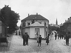 Moss, Dronningens gate og Skoggaten 1902 Wilse NF.W 01341.jpg