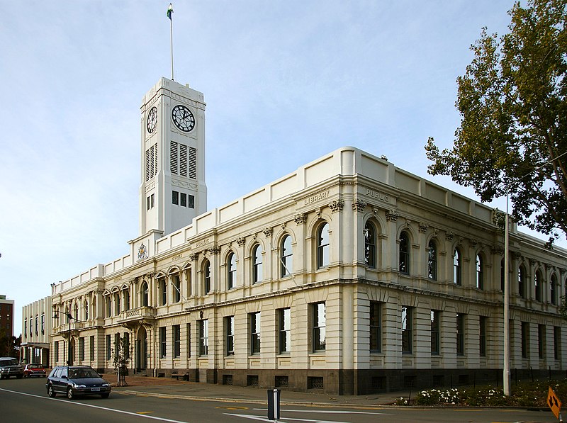 File:Municipal Offices & Public Library, Timaru.jpg