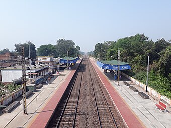 Muradi station platforms 08.jpg