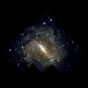 NGC3059-hst-R814G606B450.jpg