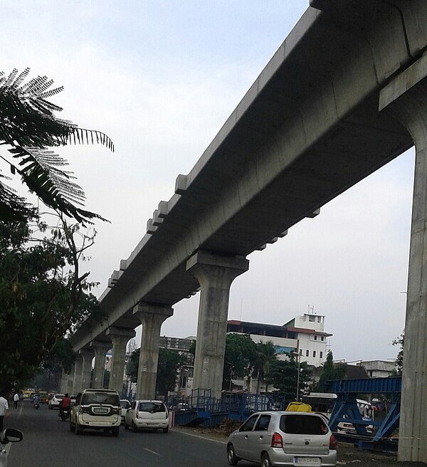 Viaduct of Nagpur Metro near Chhatrapati flyover