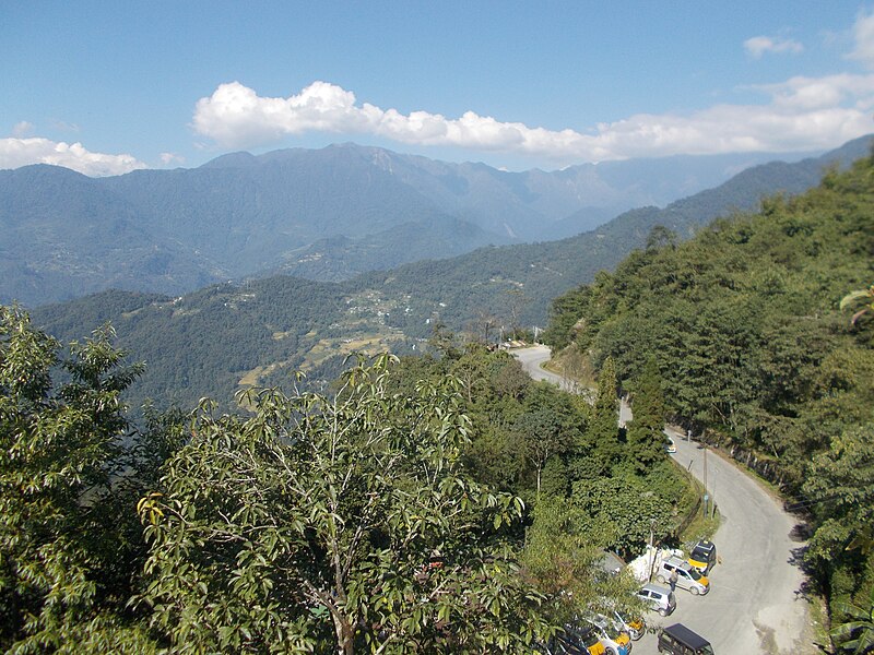 File:Natural view in mountains125.jpg