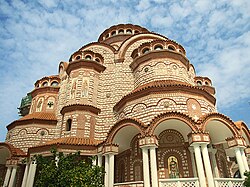 Храм у візантійському стилі в Неа-Муданії