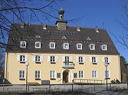 Neubiberg Rathaus-1.jpg