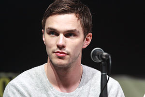 Nicholas Hoult: Biografía, Trayectoria profesional, Trabajo filantrópico